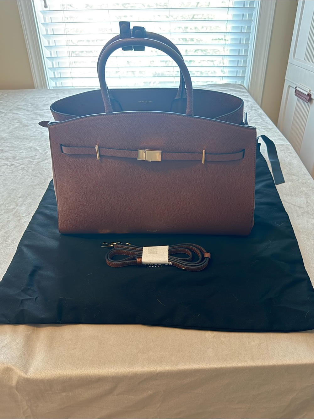 DeMellier The Hudson Bag in Tan Small Grain Leather with Crossbody Strap NEW - Picture 9 of 9